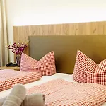 Eden 3 Sterne Superior Hotel 3*