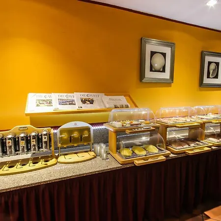 Eden 3 Sterne Superior 호텔 졸타우