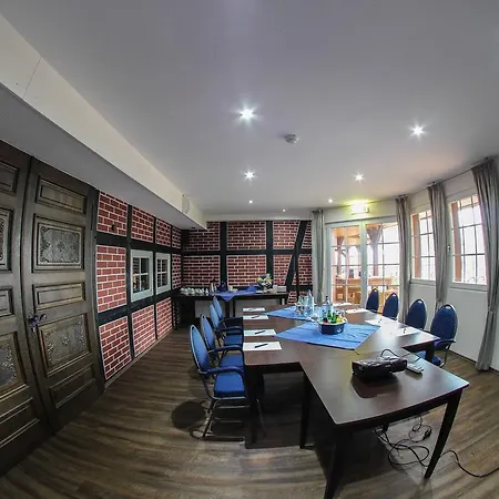 Eden 3 Sterne Superior 호텔 졸타우