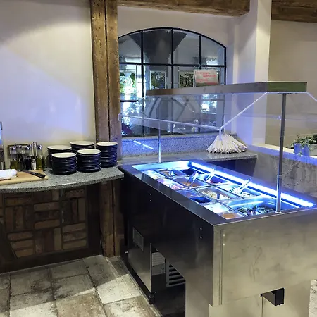 Eden 3 Sterne Superior 졸타우