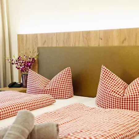 Eden 3 Sterne Superior Otel 3*